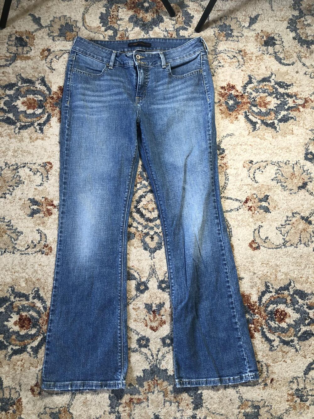 Levis 526 Jeans Womens 12 Medium Blue Slender Boot Cut Denim Stretch Classic
